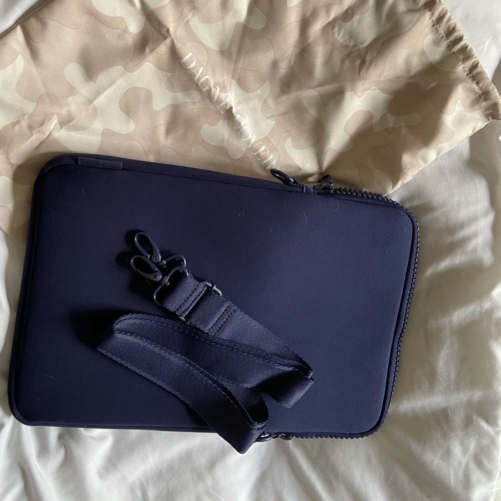 New Dagne Dover laptop sleeve 13” in color Storm
